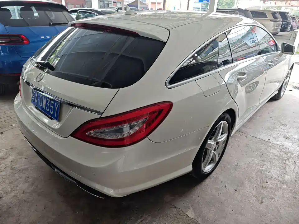 Mercedes-Benz CLS
