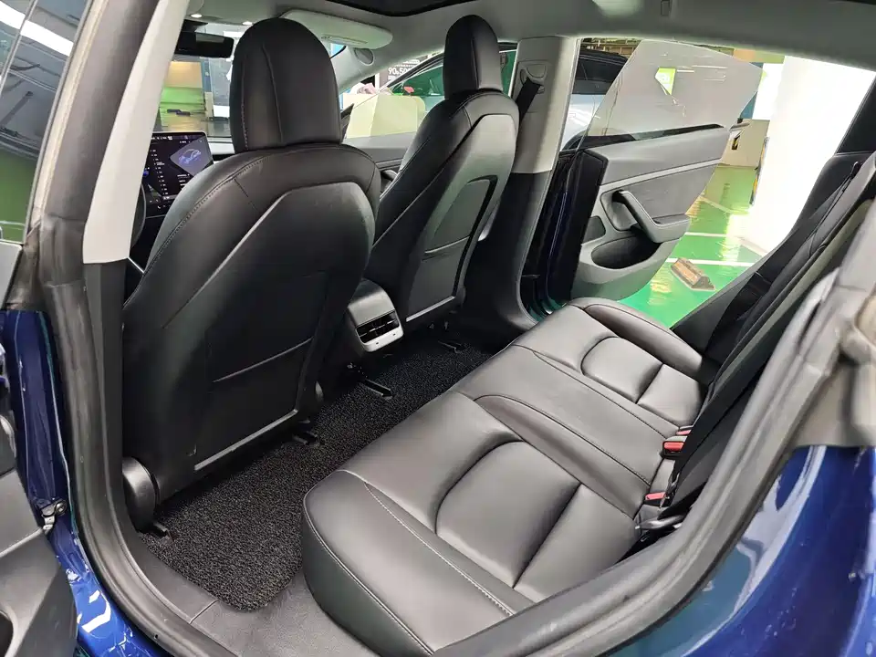 Tesla Model 3 Tesla Model 3