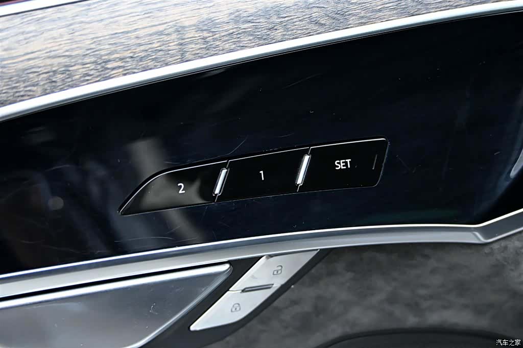 Audi A8L, 2020 25