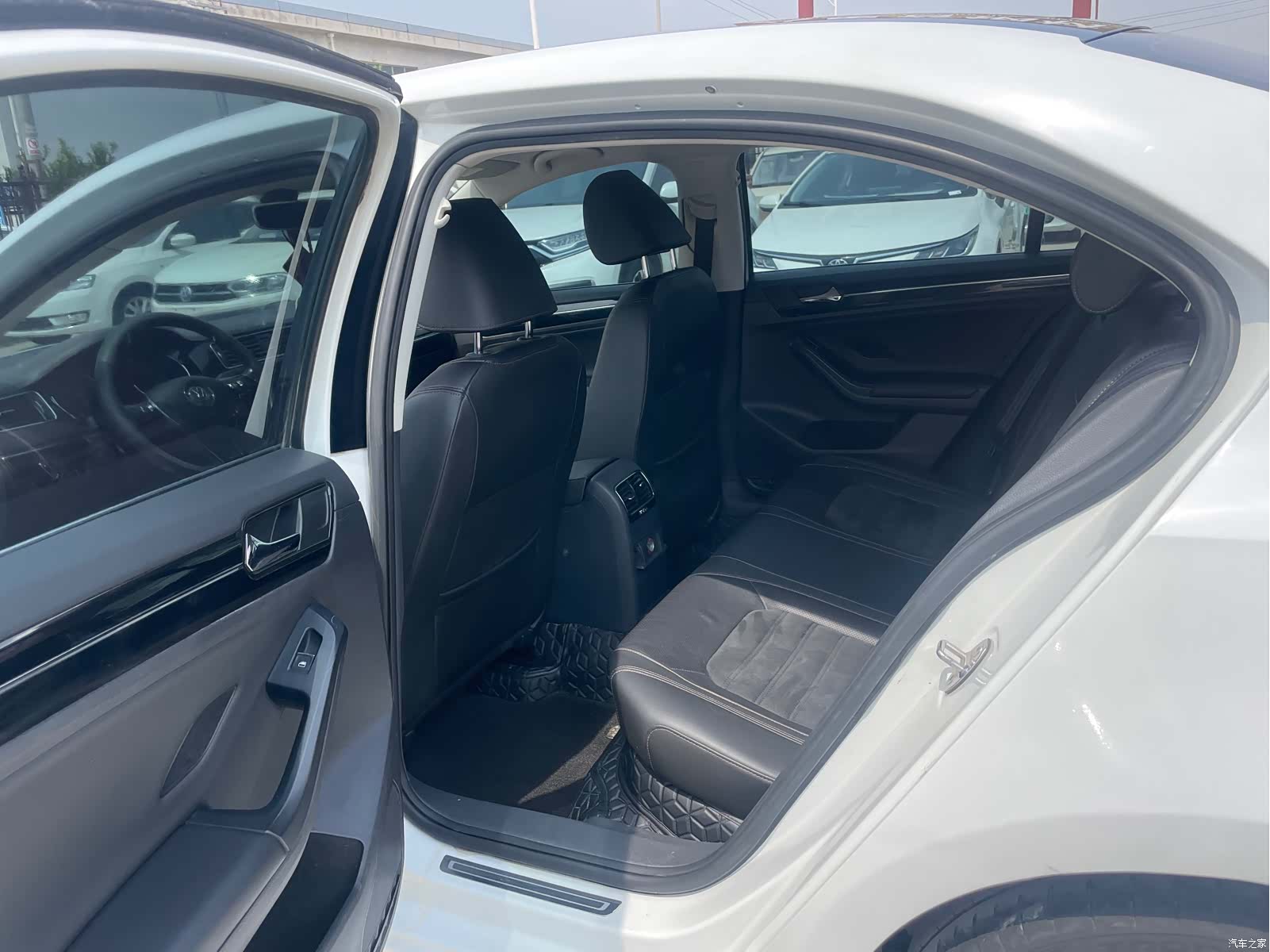 Volkswagen Sagitar, 2018 7