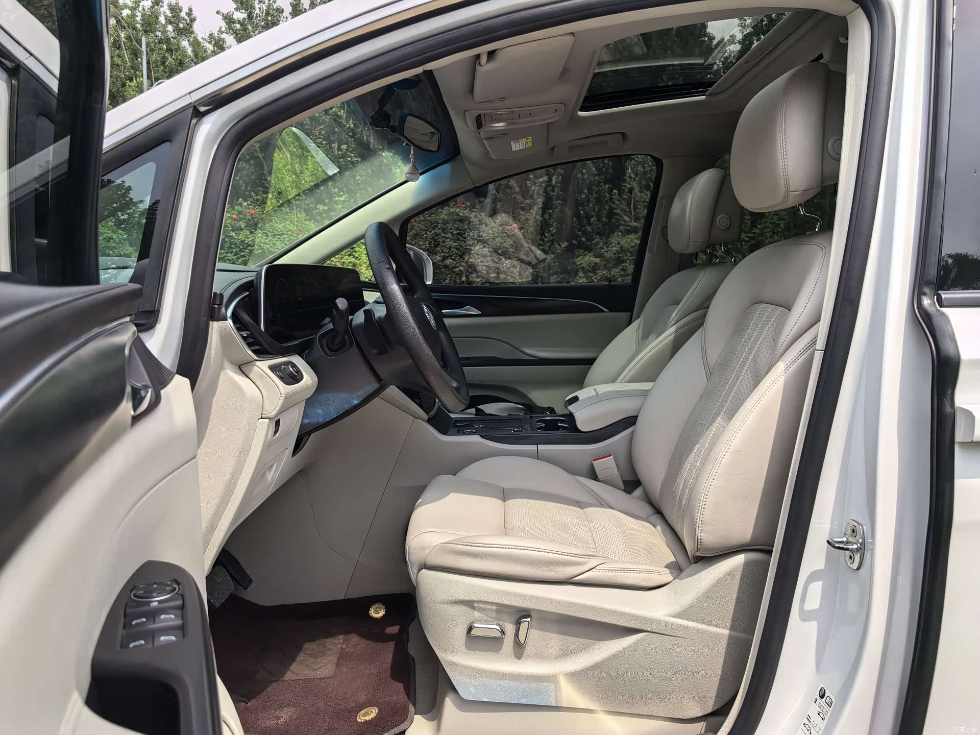 Buick GL8, 2021 6