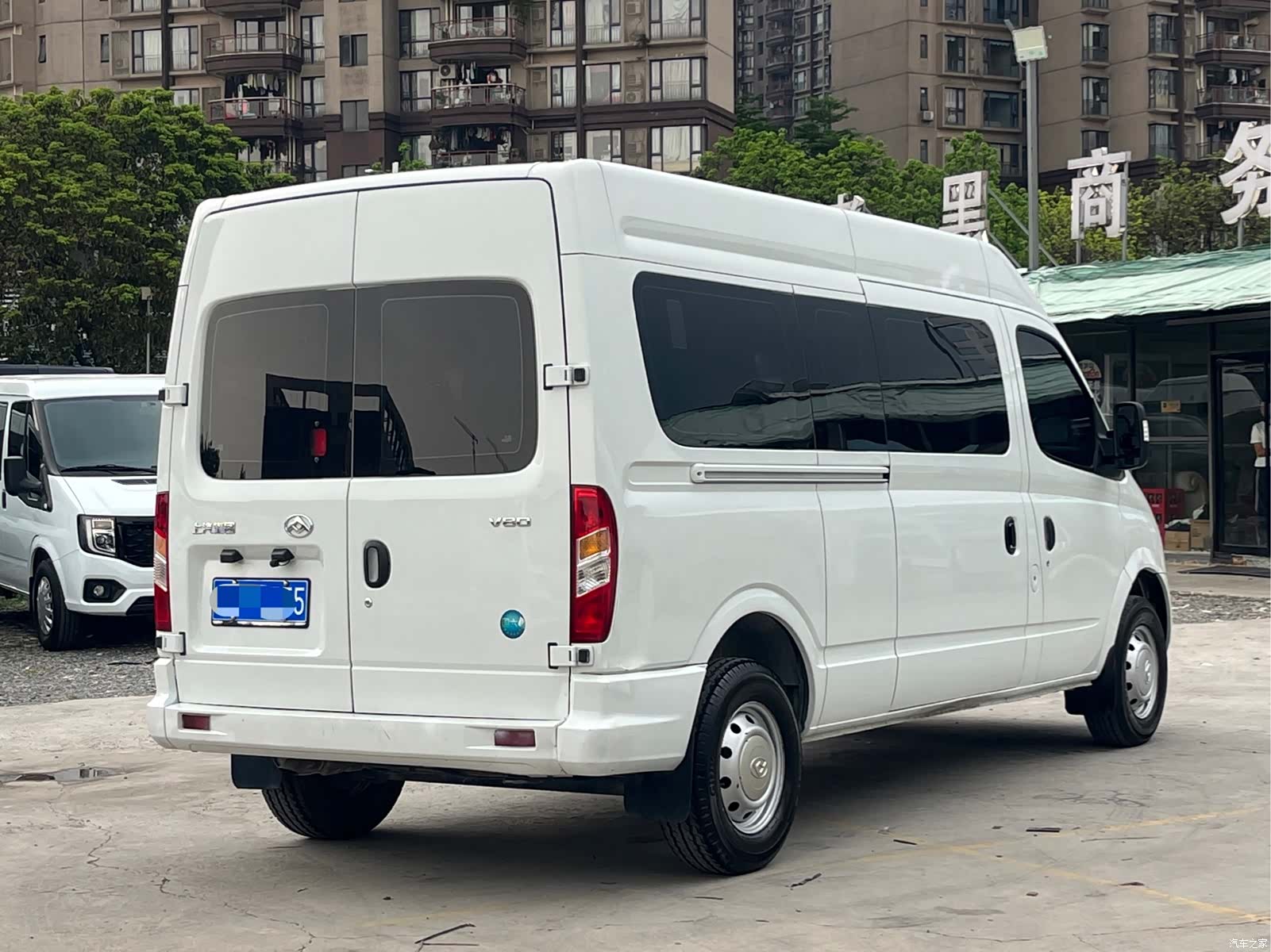 Maxus V80, 2024 4