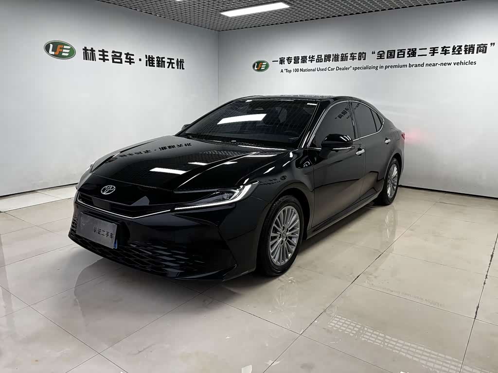 Toyota Camry 2024 2.0GVP Luxury
