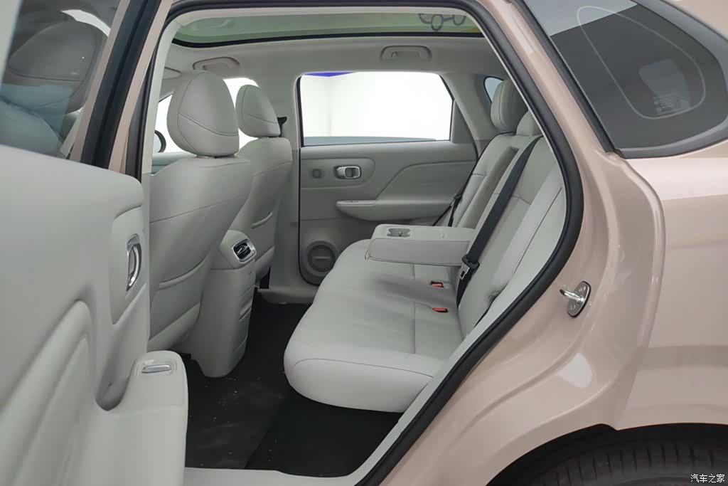 Leapmotor B10, 2026 11