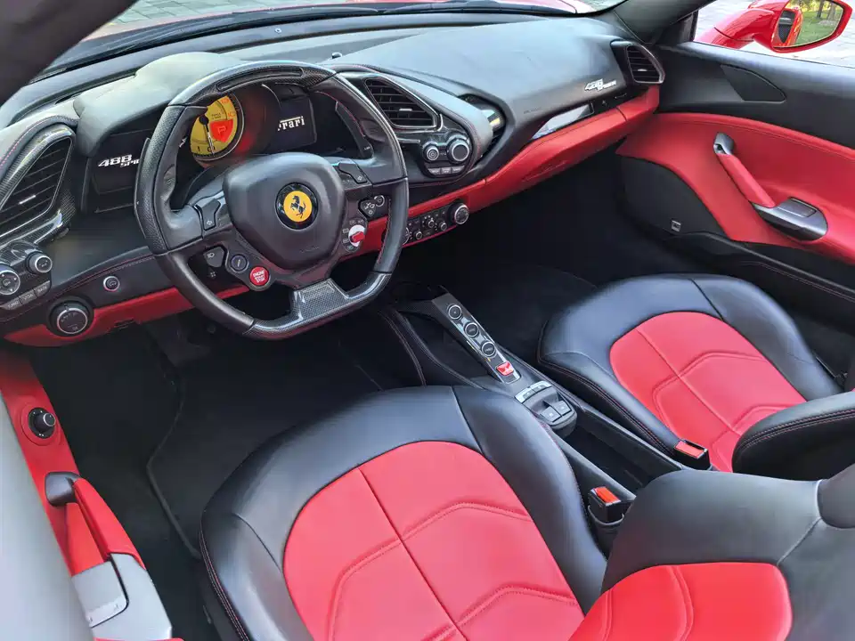 Ferrari 488