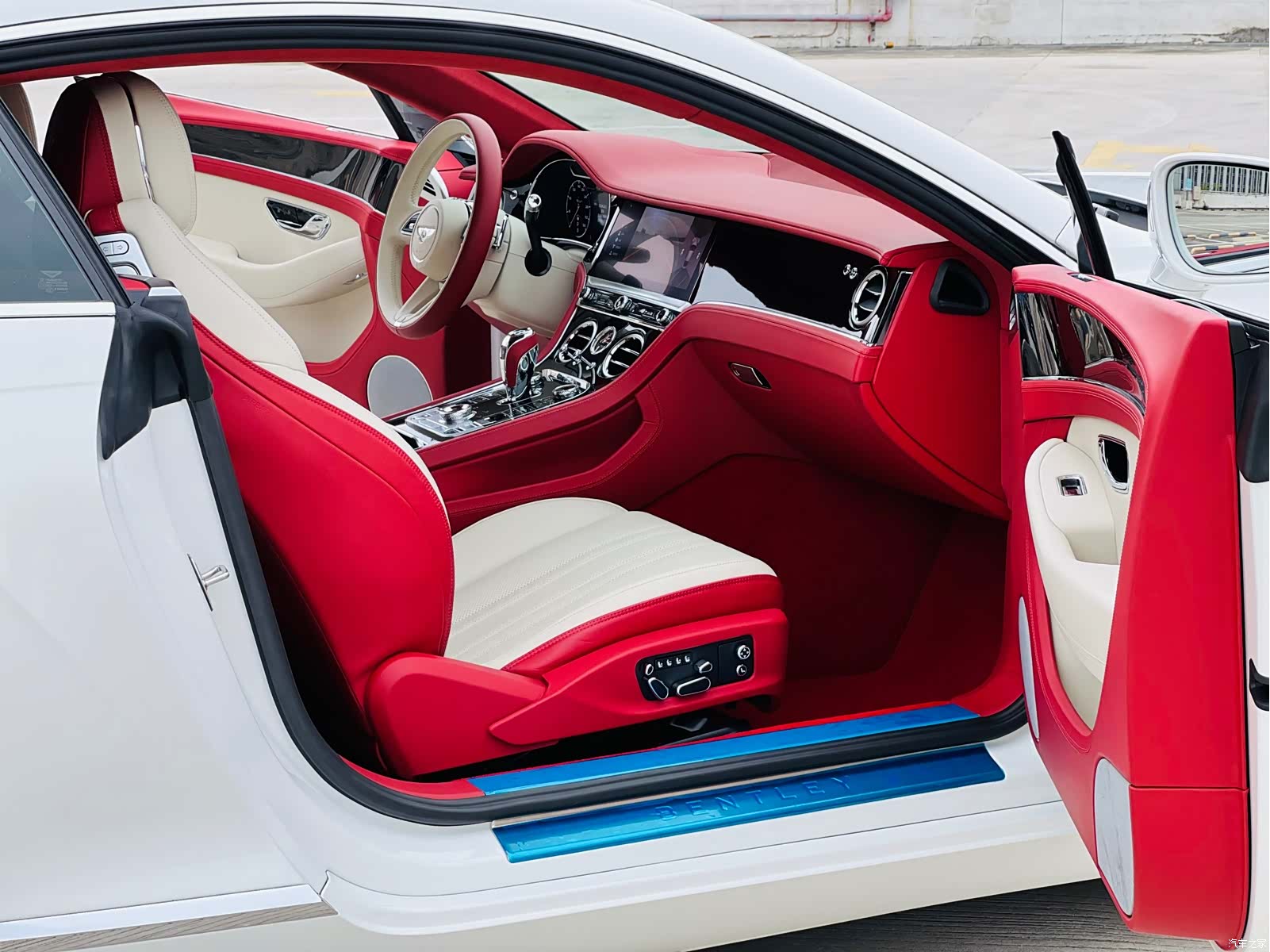 Bentley Continental GT, 2024 6