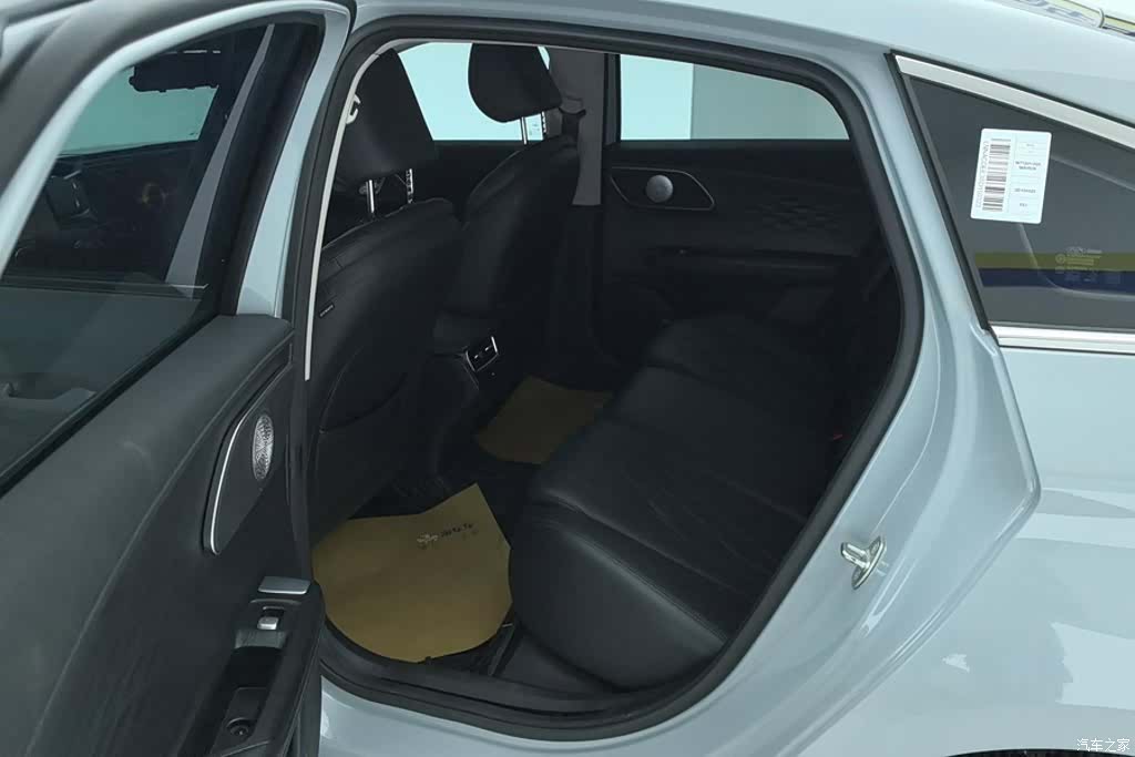 Chery A8L, 2025 10