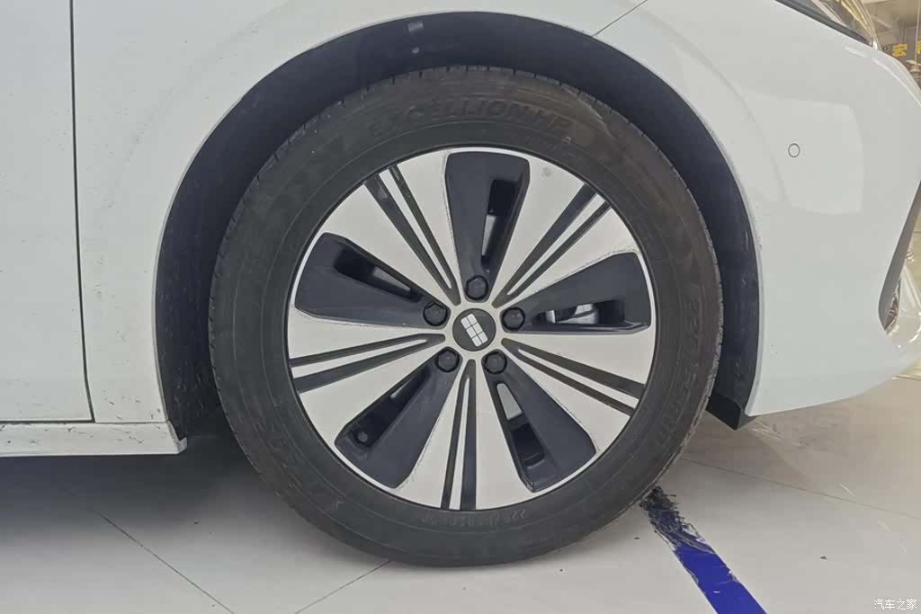Geely A7, 2025 6