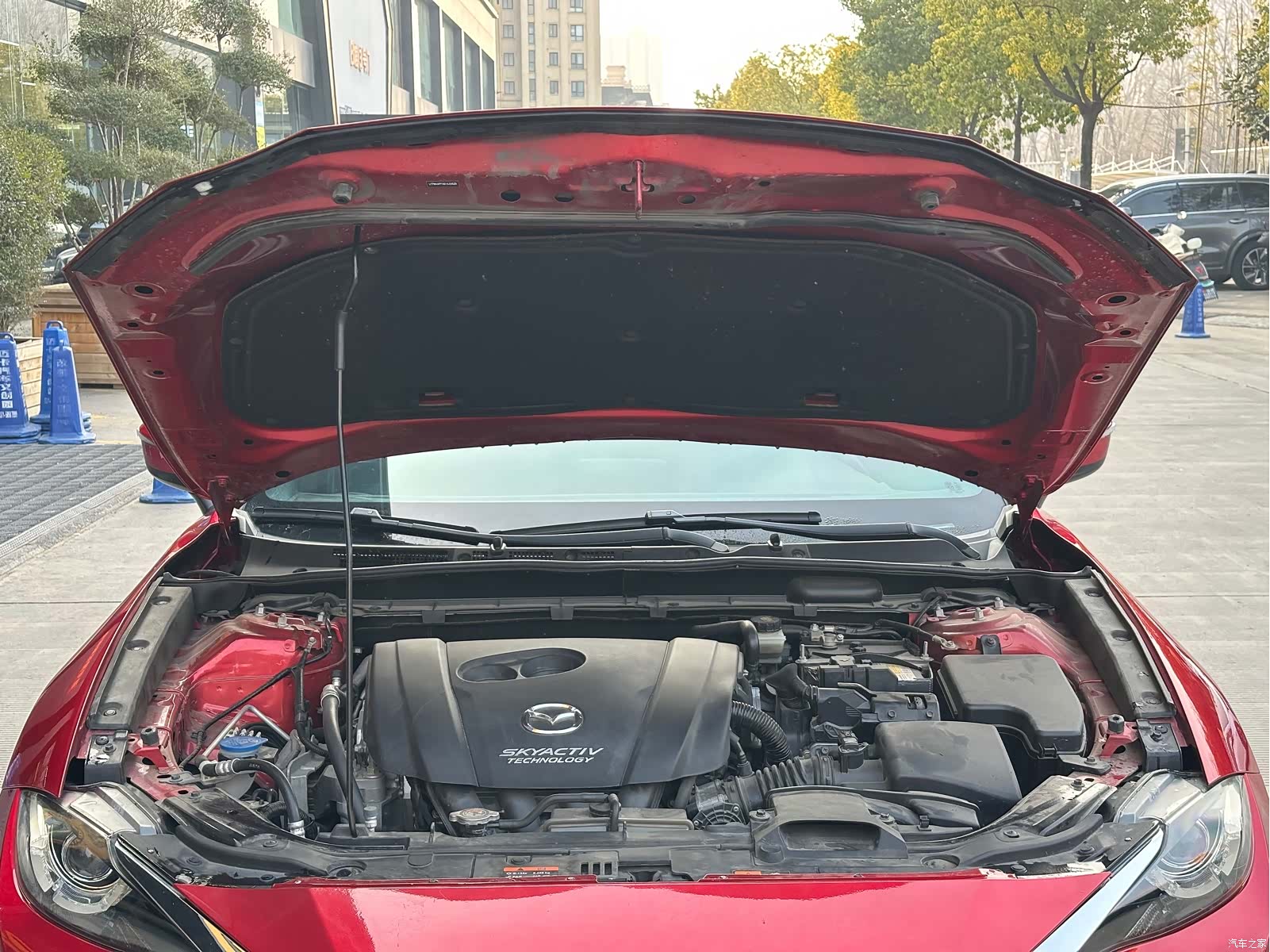 Mazda CX-4, 2016 12