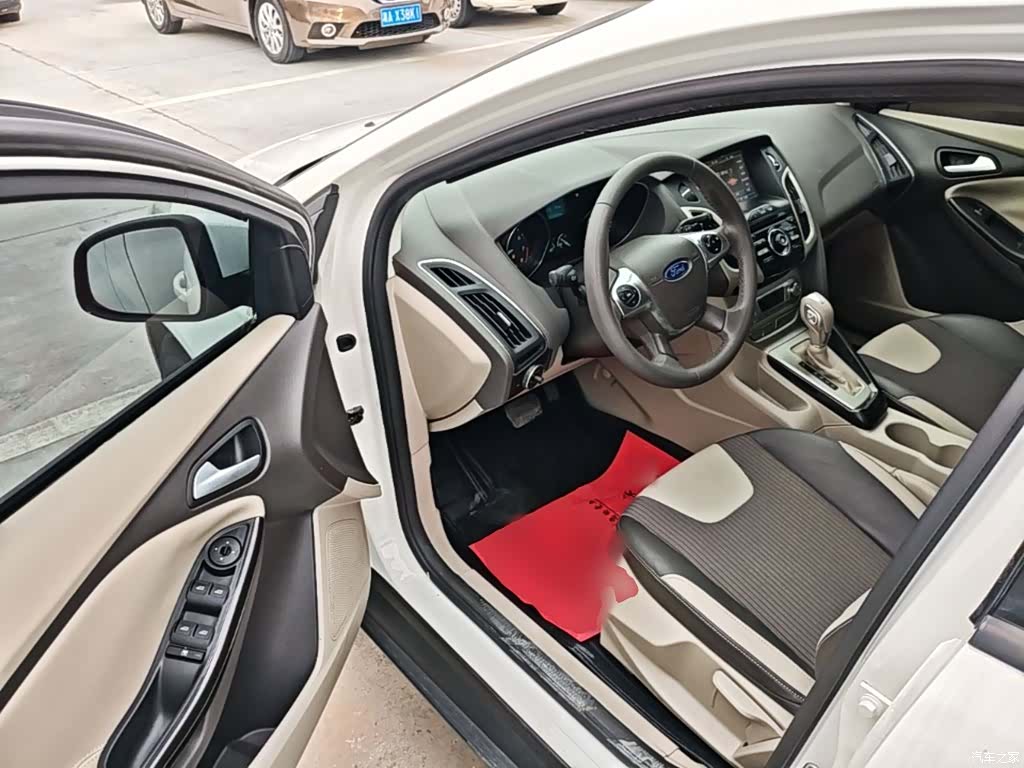 Ford Focus, 2014 16