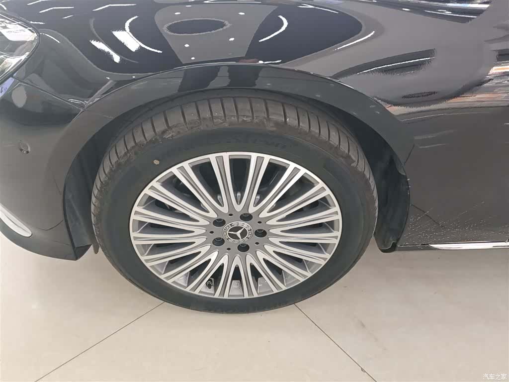Mercedes-Benz E-Class, 2022 29
