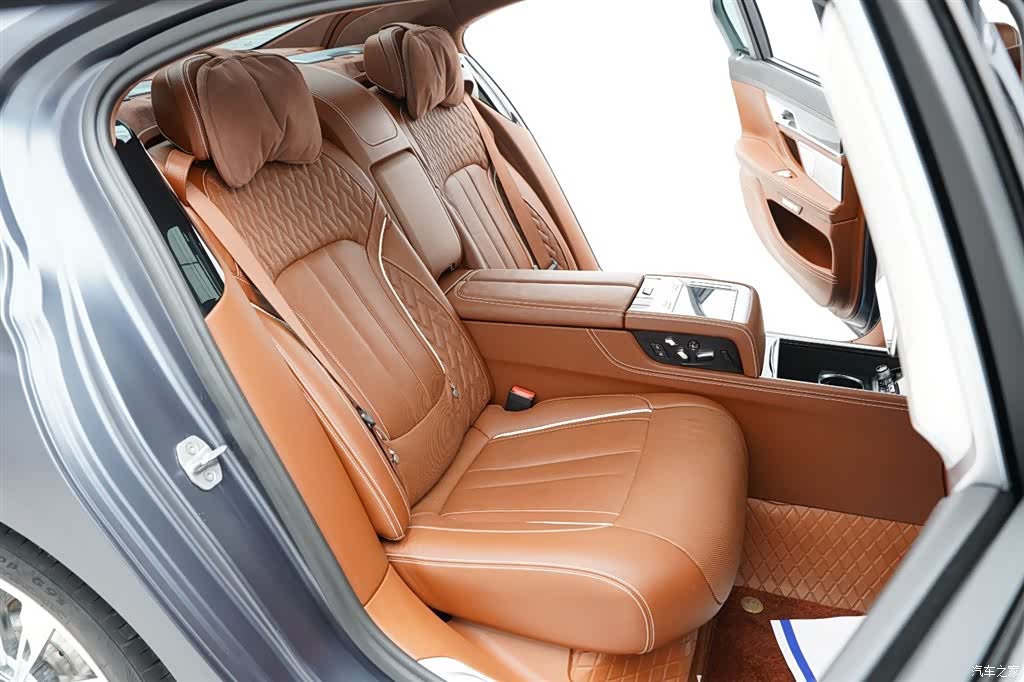 BMW 7 Series, 2019 29