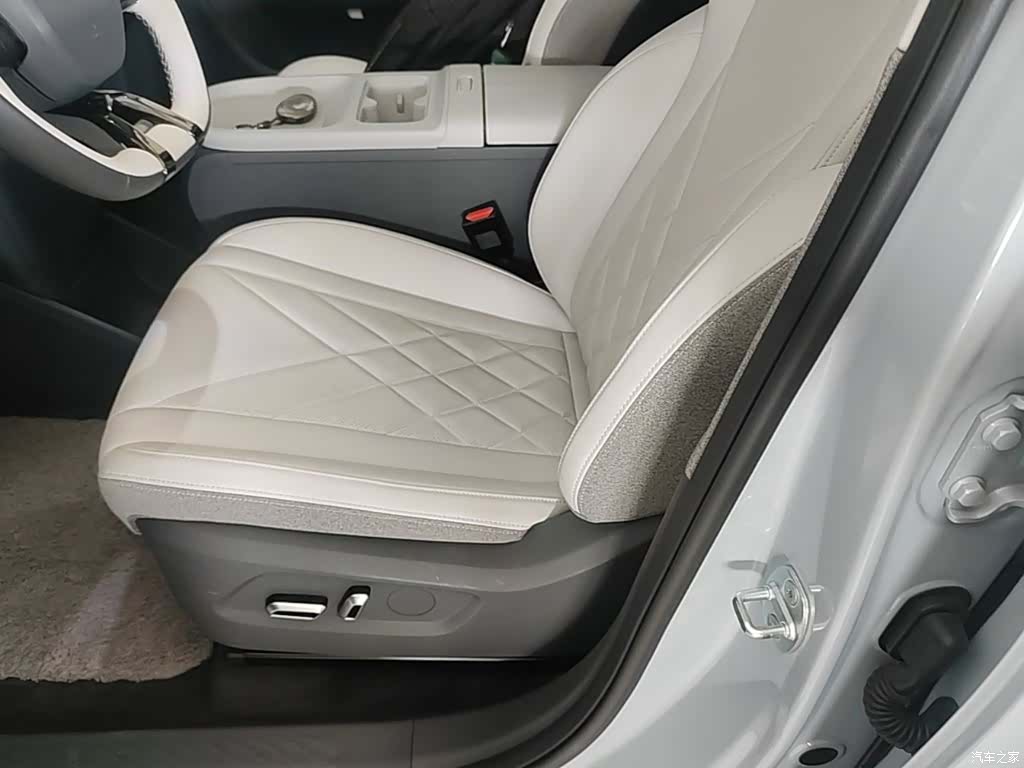 BAIC S, 2025 15