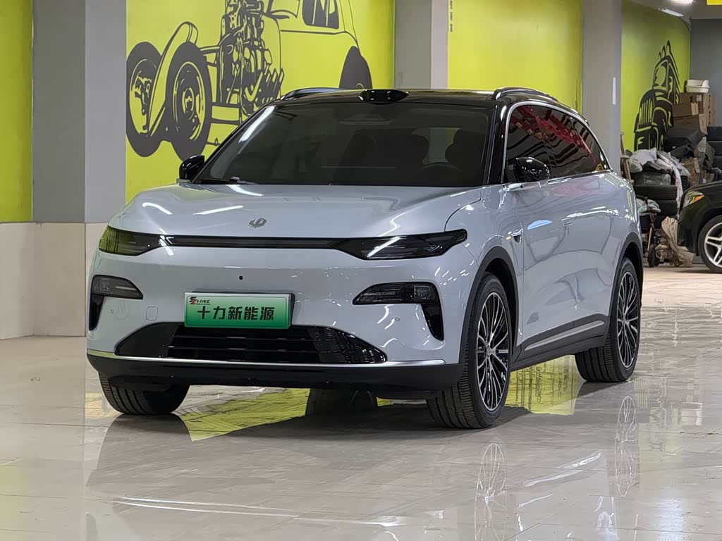 Leapmotor C11
