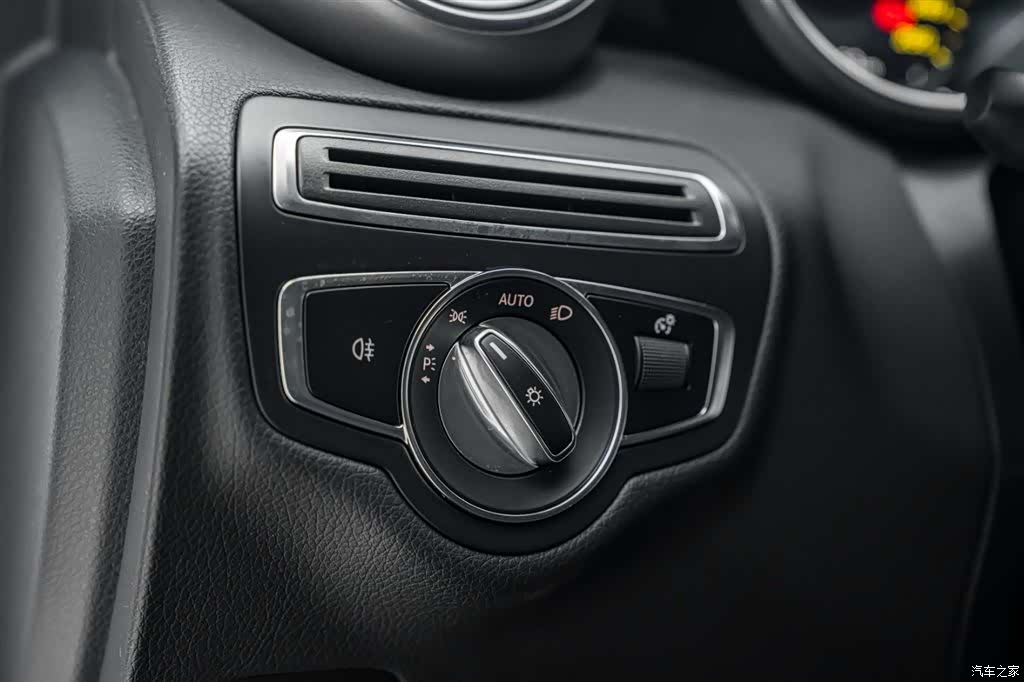 Mercedes-Benz C-Class, 2021 14