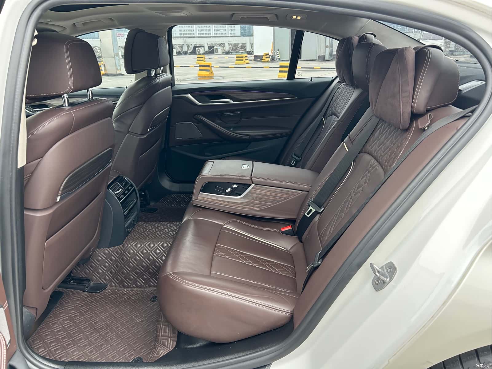 BMW 5 Series, 2019 11