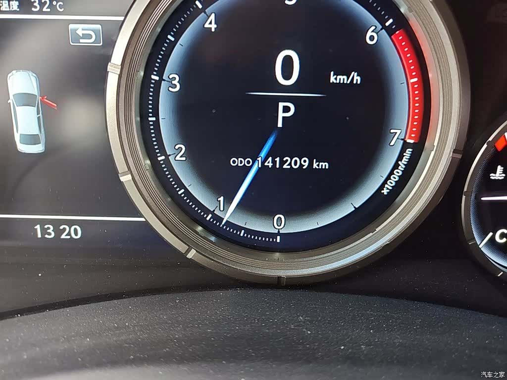 Lexus GS, 2018 все фото