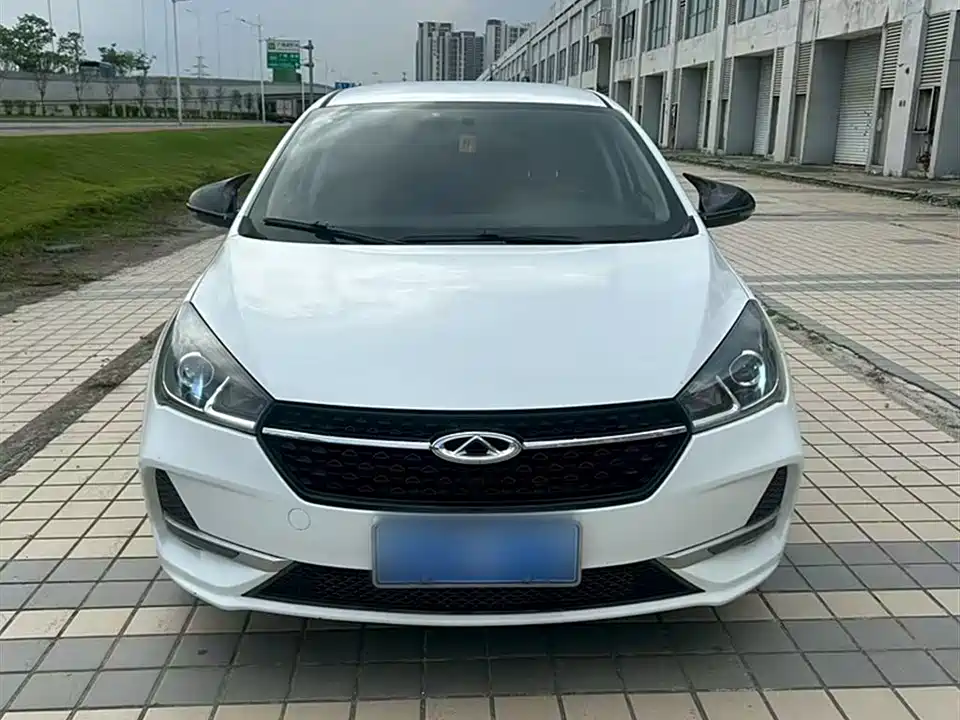 Chery Arrizo 5
