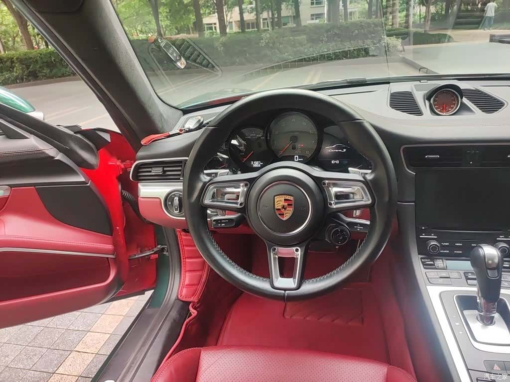 Porsche 911, 2017 3