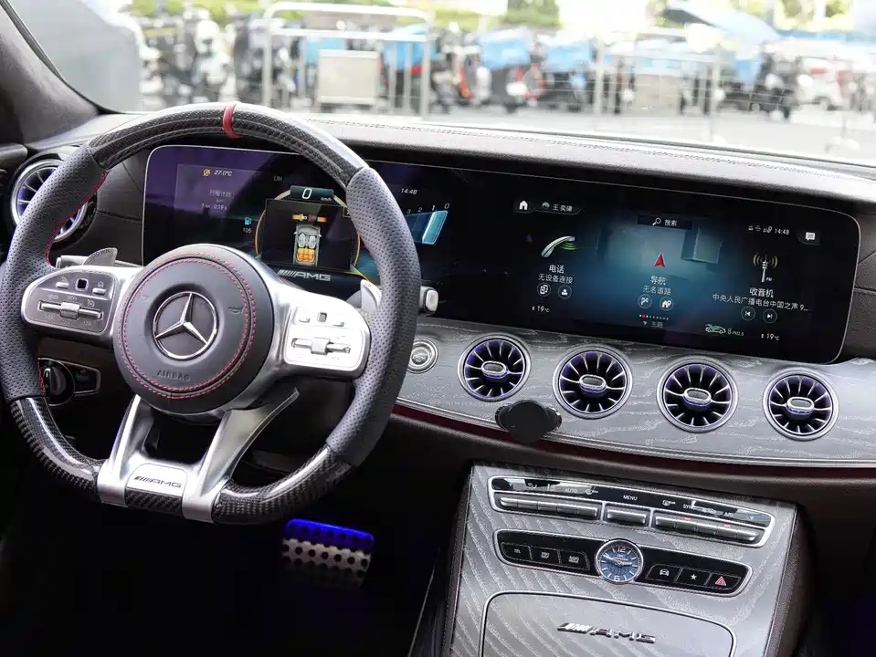 Mercedes-Benz CLS Mercedes-Benz CLS