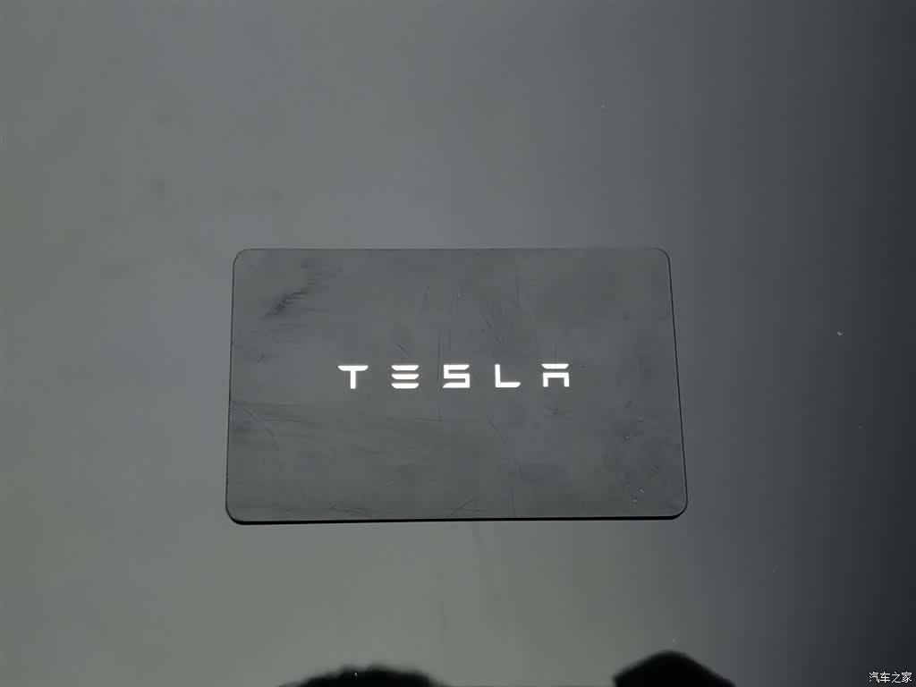 Tesla Model Y, 2023 19