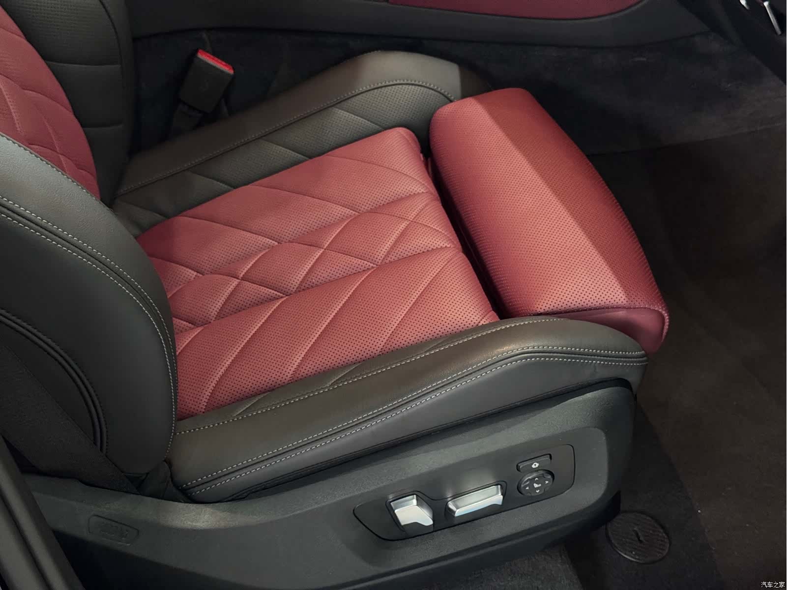 BMW X6, 2025 29