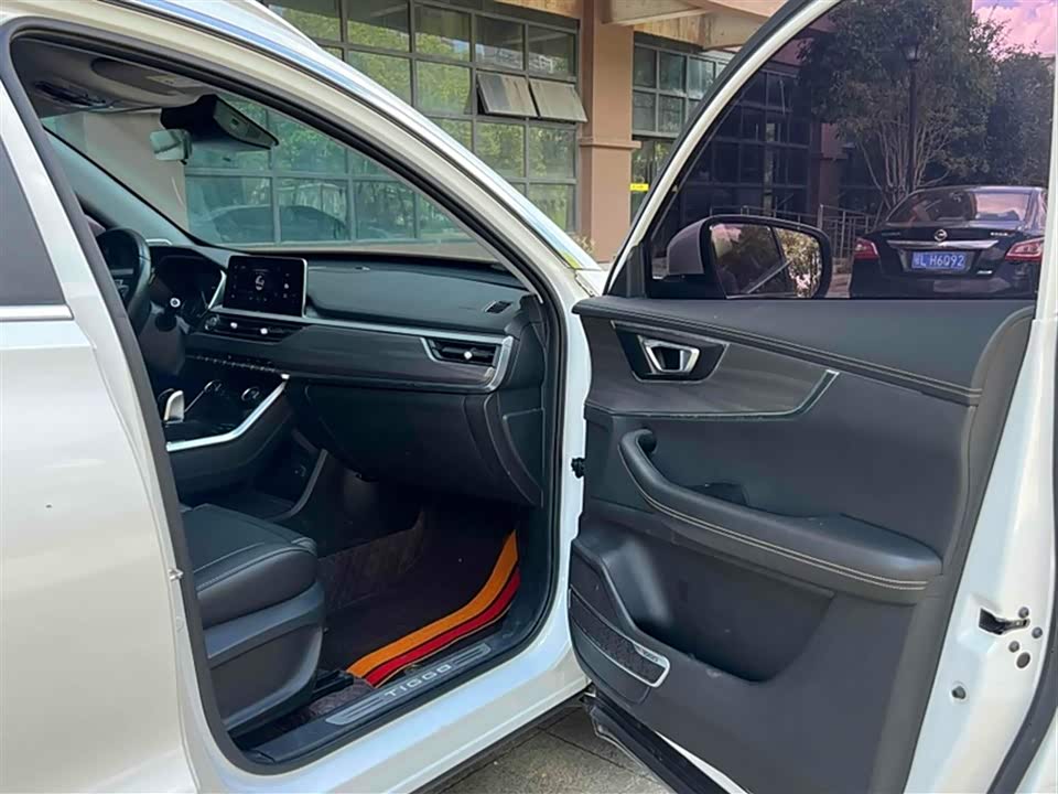 Chery Tiggo 8