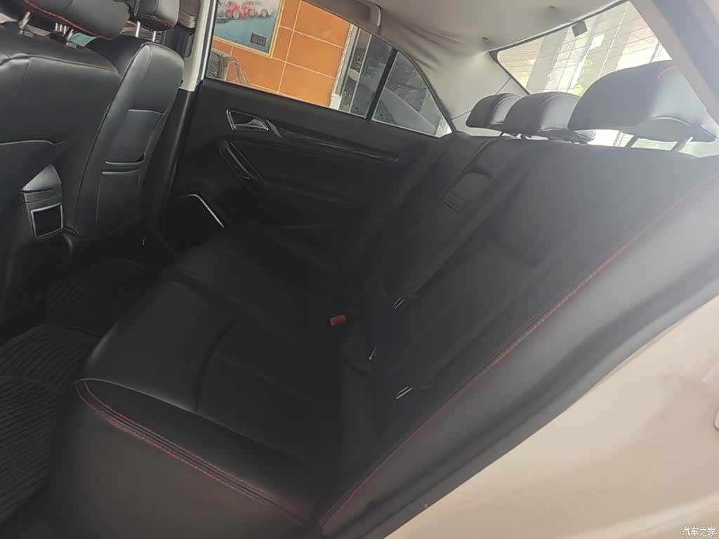 Zotye Z360, 2018 17