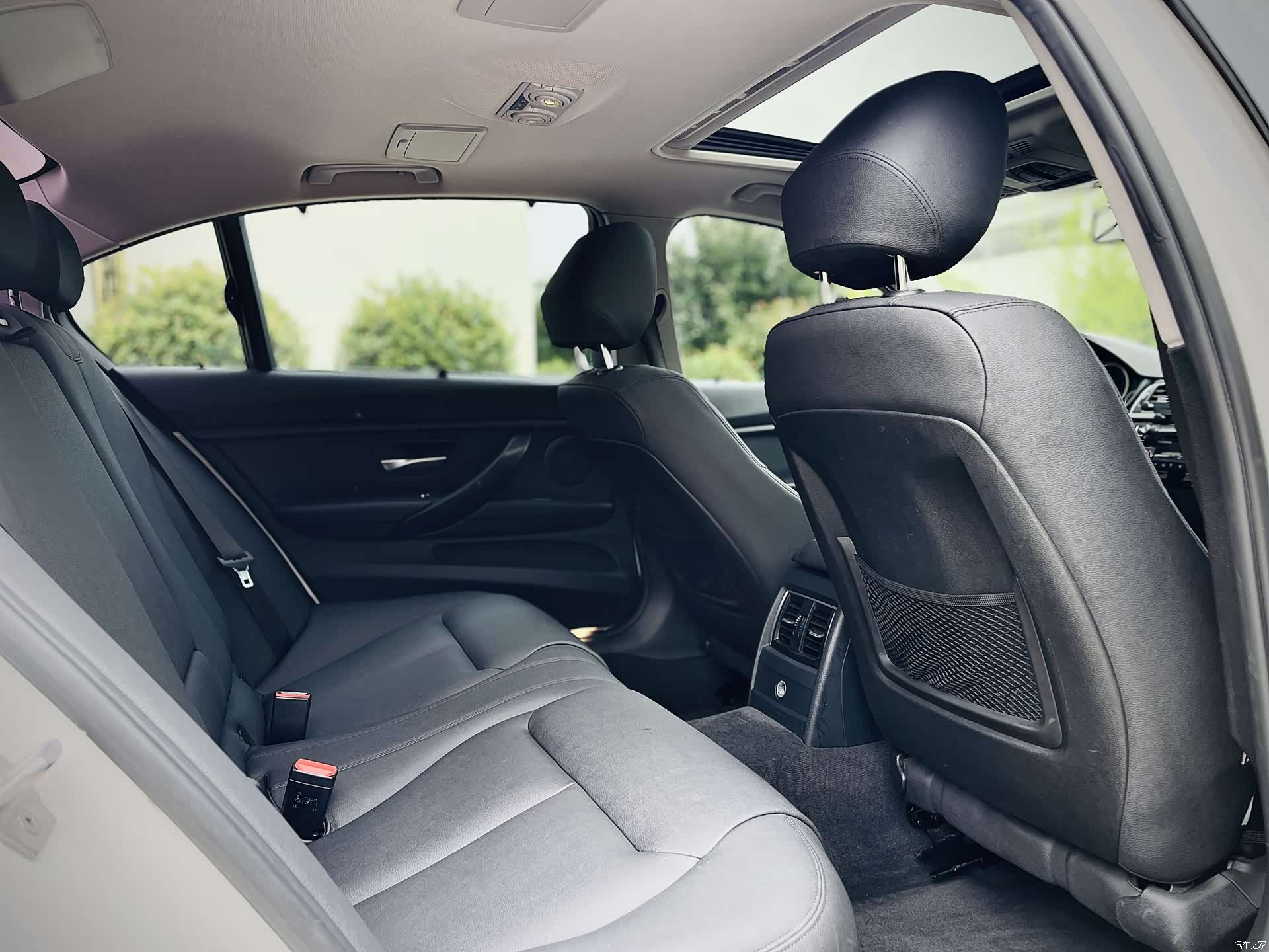 BMW 3 Series, 2017 16