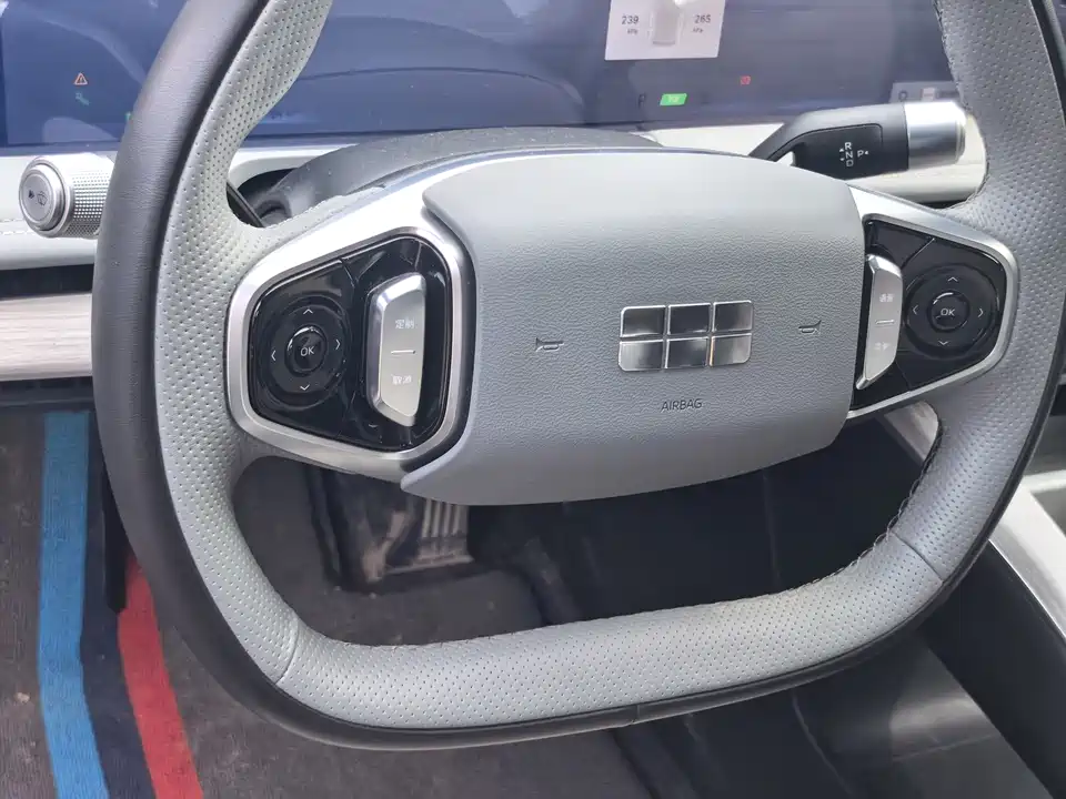 Geely Galaxy Galaxy E8