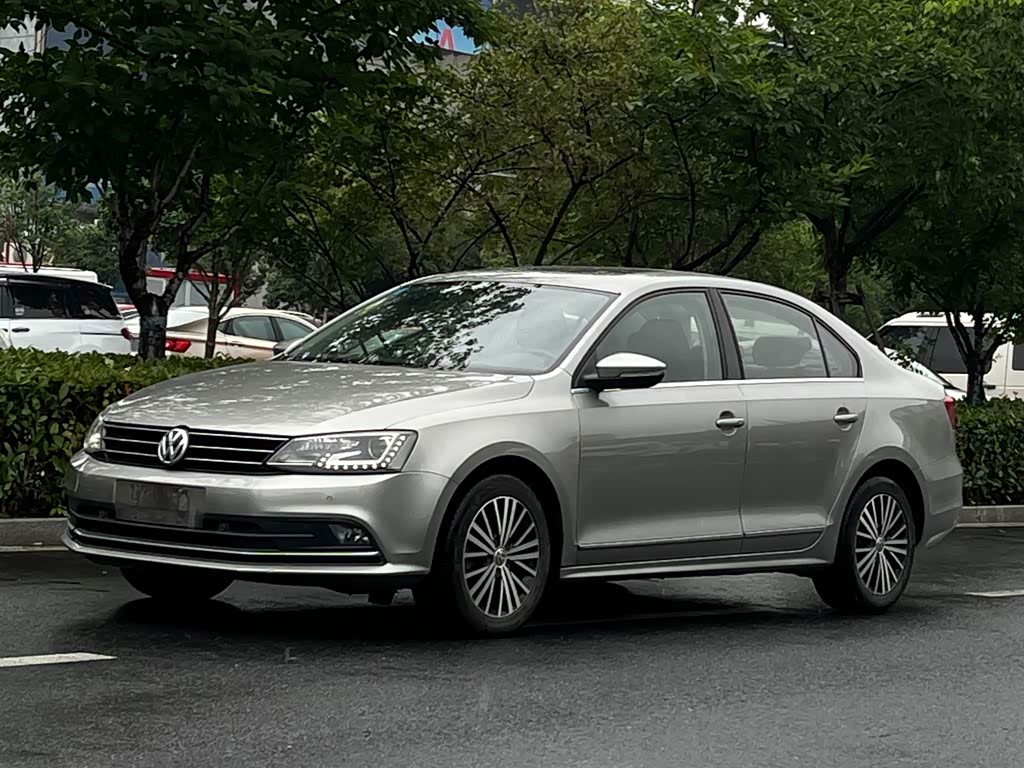 Volkswagen Sagitar