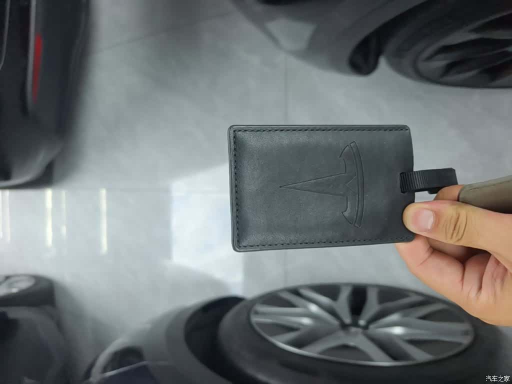 Tesla Model Y, 2024 9