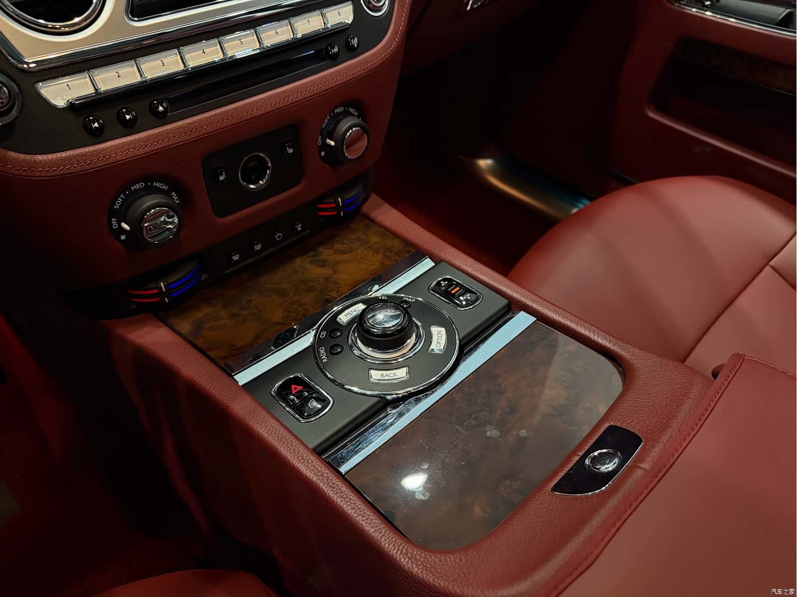 Rolls-Royce Ghost, 2013 13