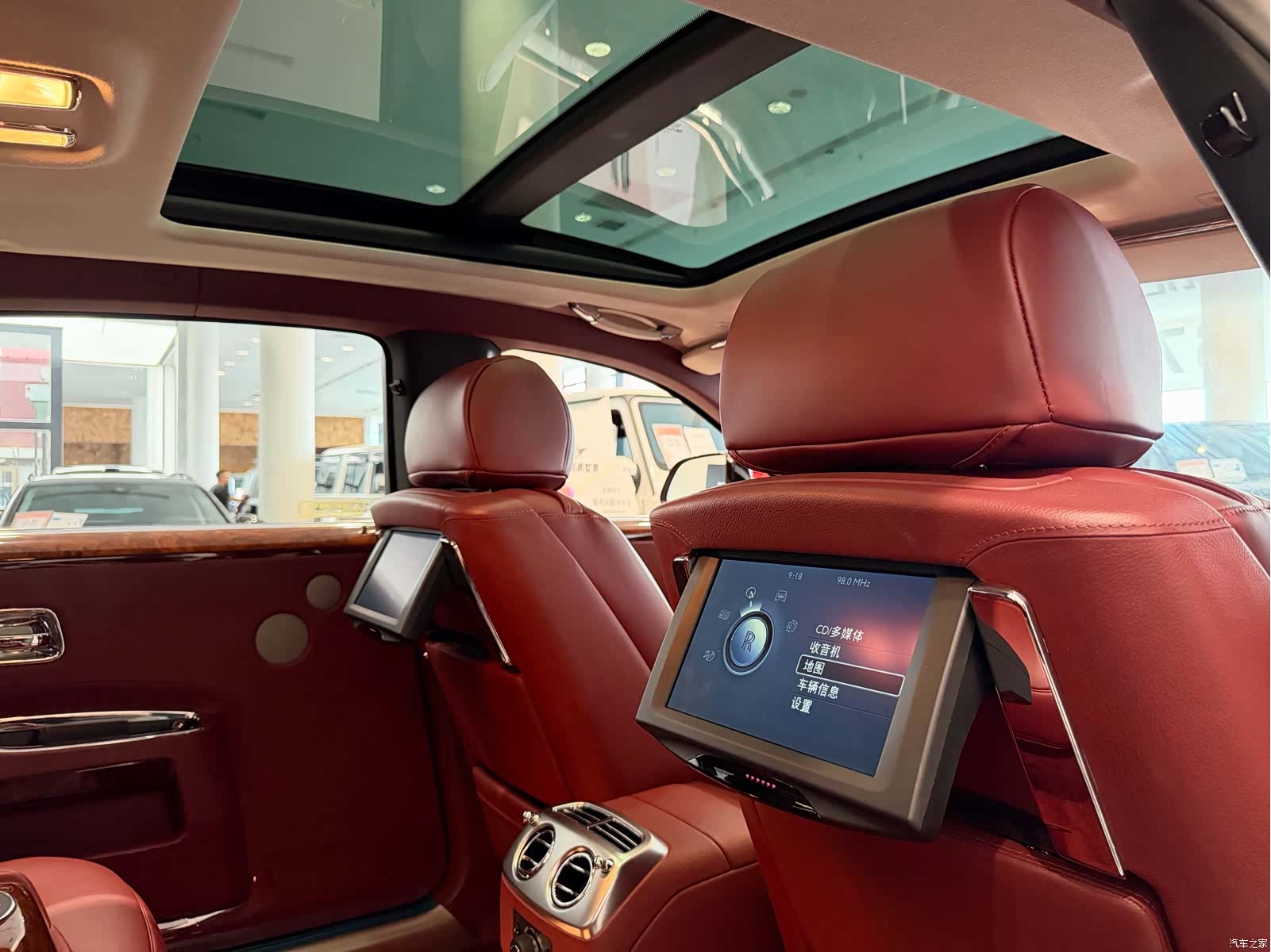 Rolls-Royce Ghost, 2013 21