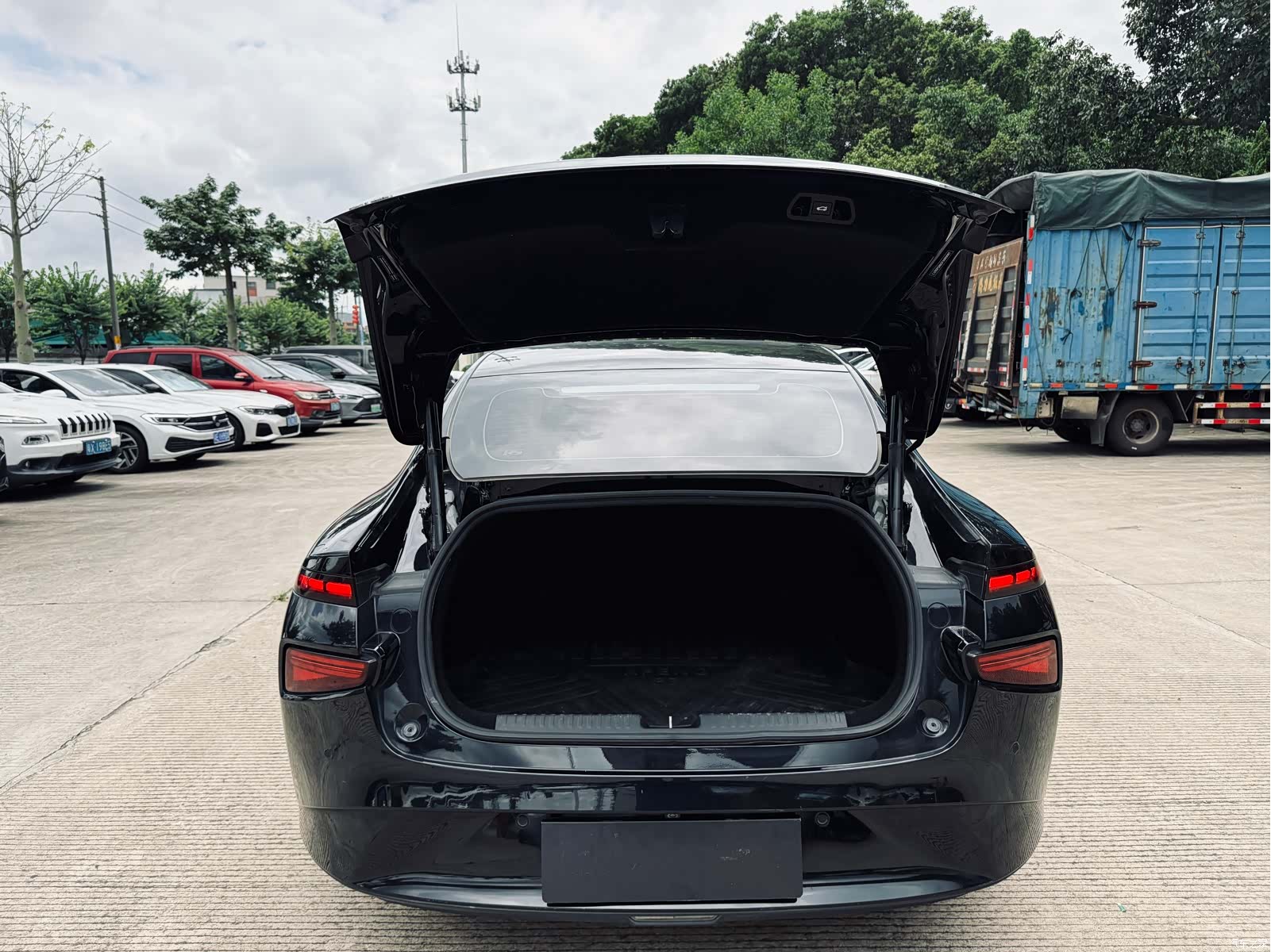 Xpeng P7, 2023 12