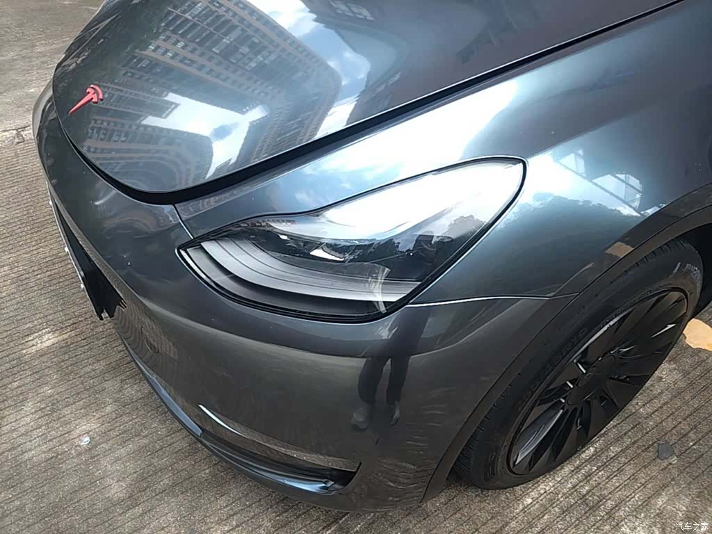 Tesla Model Y, 2021 24