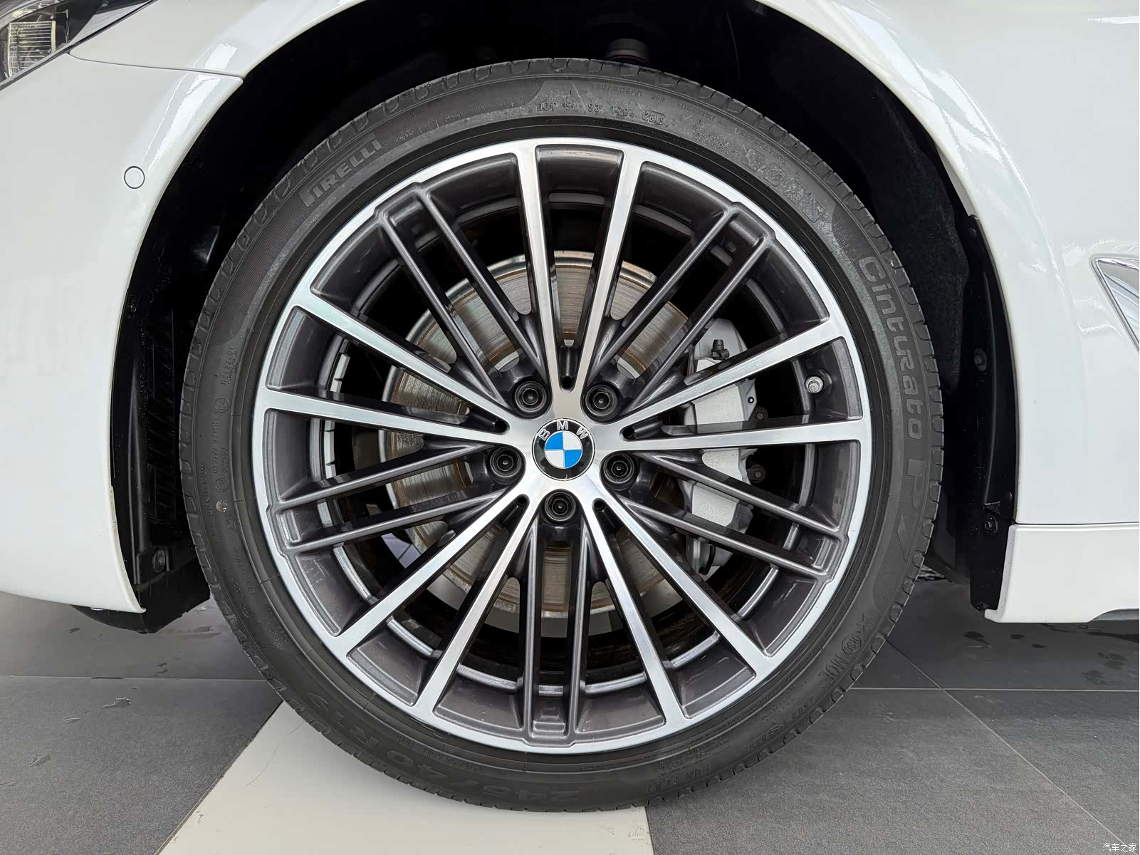 BMW 5 Series, 2019 17