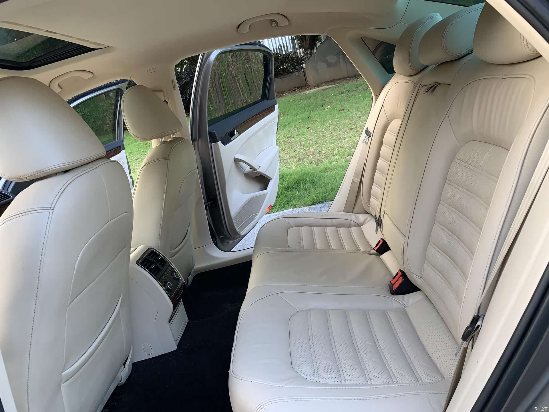 Volkswagen Passat, 2013 19