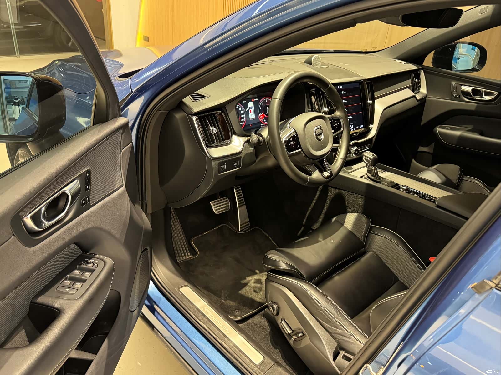 Volvo XC60, 2019 8