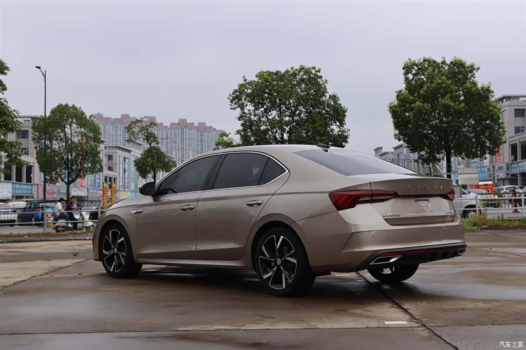 Skoda Octavia, 2022 13