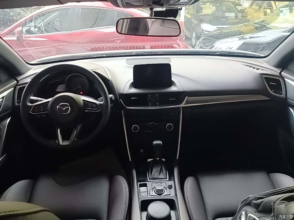 Mazda CX-4, 2018 10