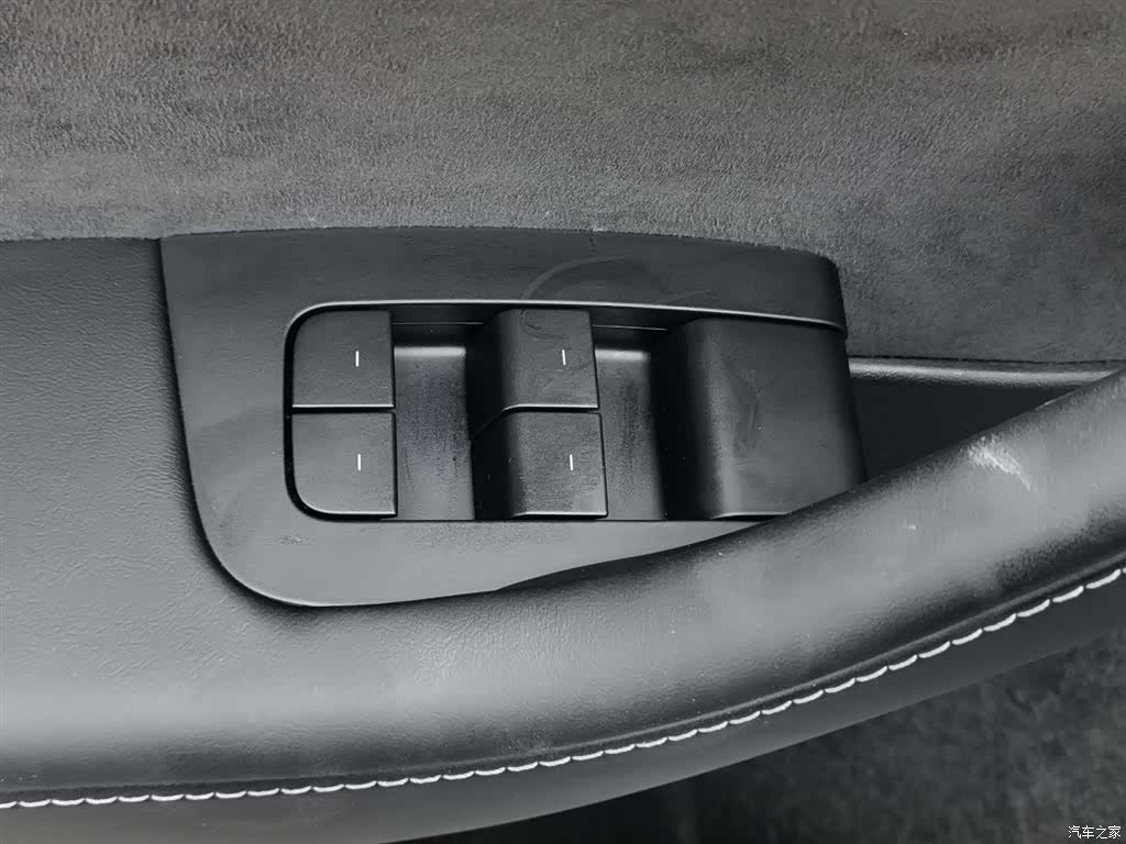 Tesla Model Y, 2022 9