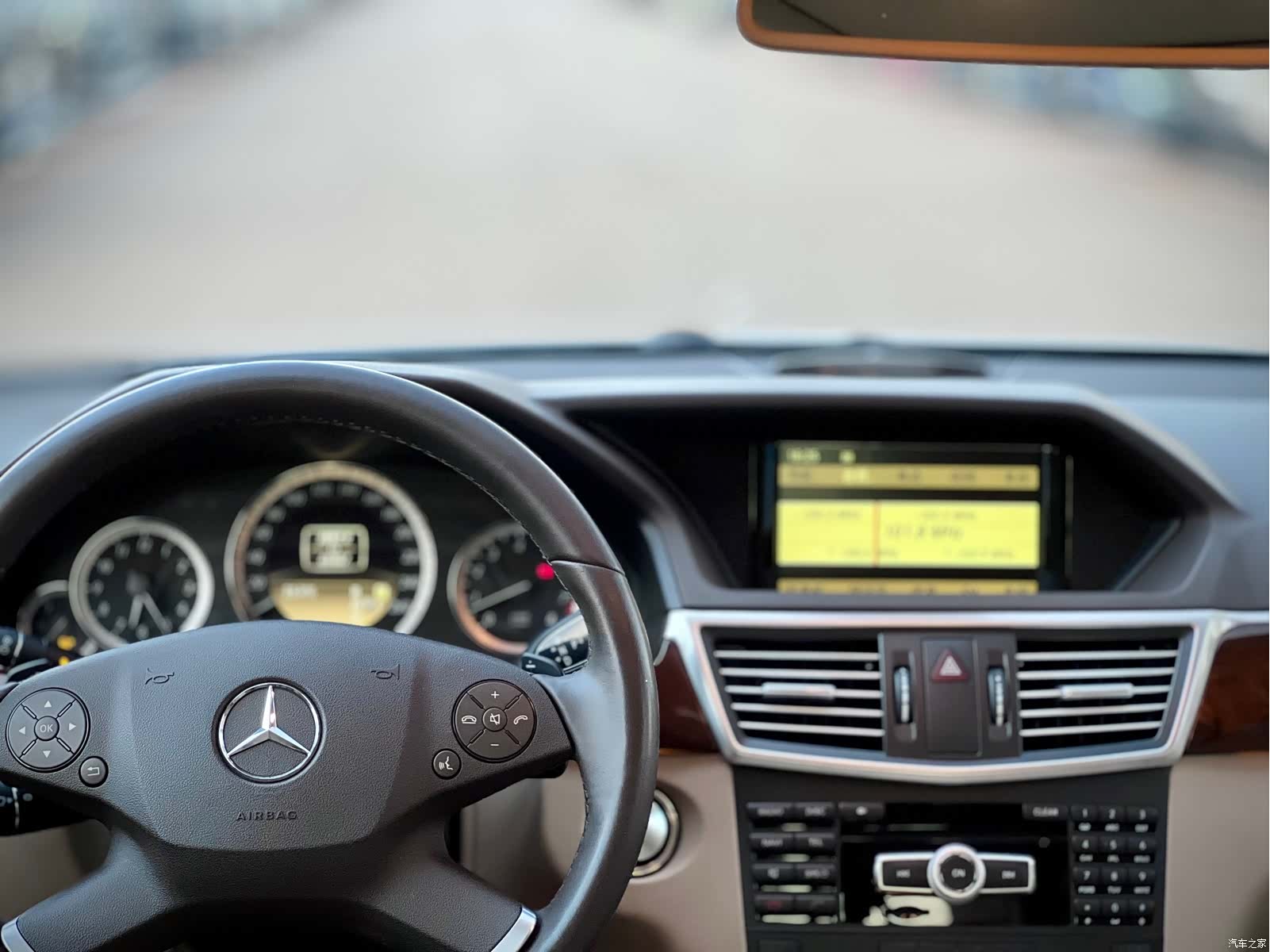 Mercedes-Benz E-Class, 2012 12