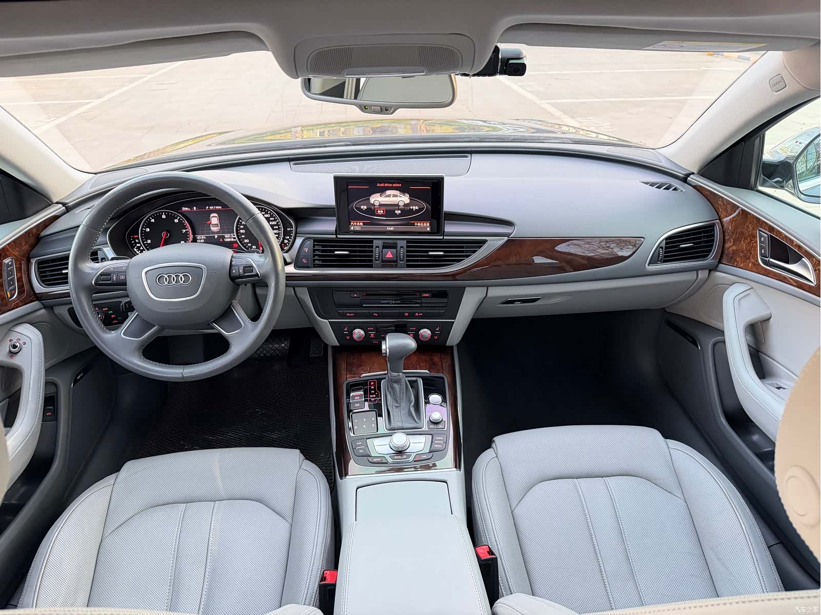 Audi A6L, 2014 13