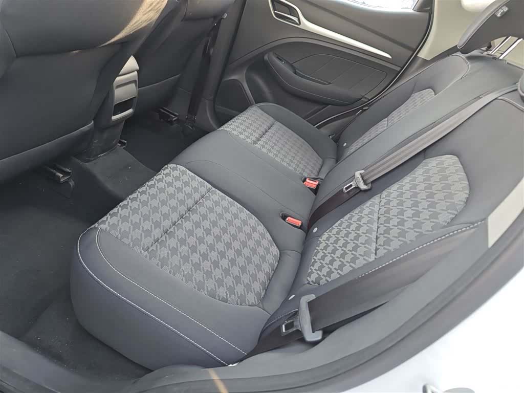 MG ZS, 2021 17