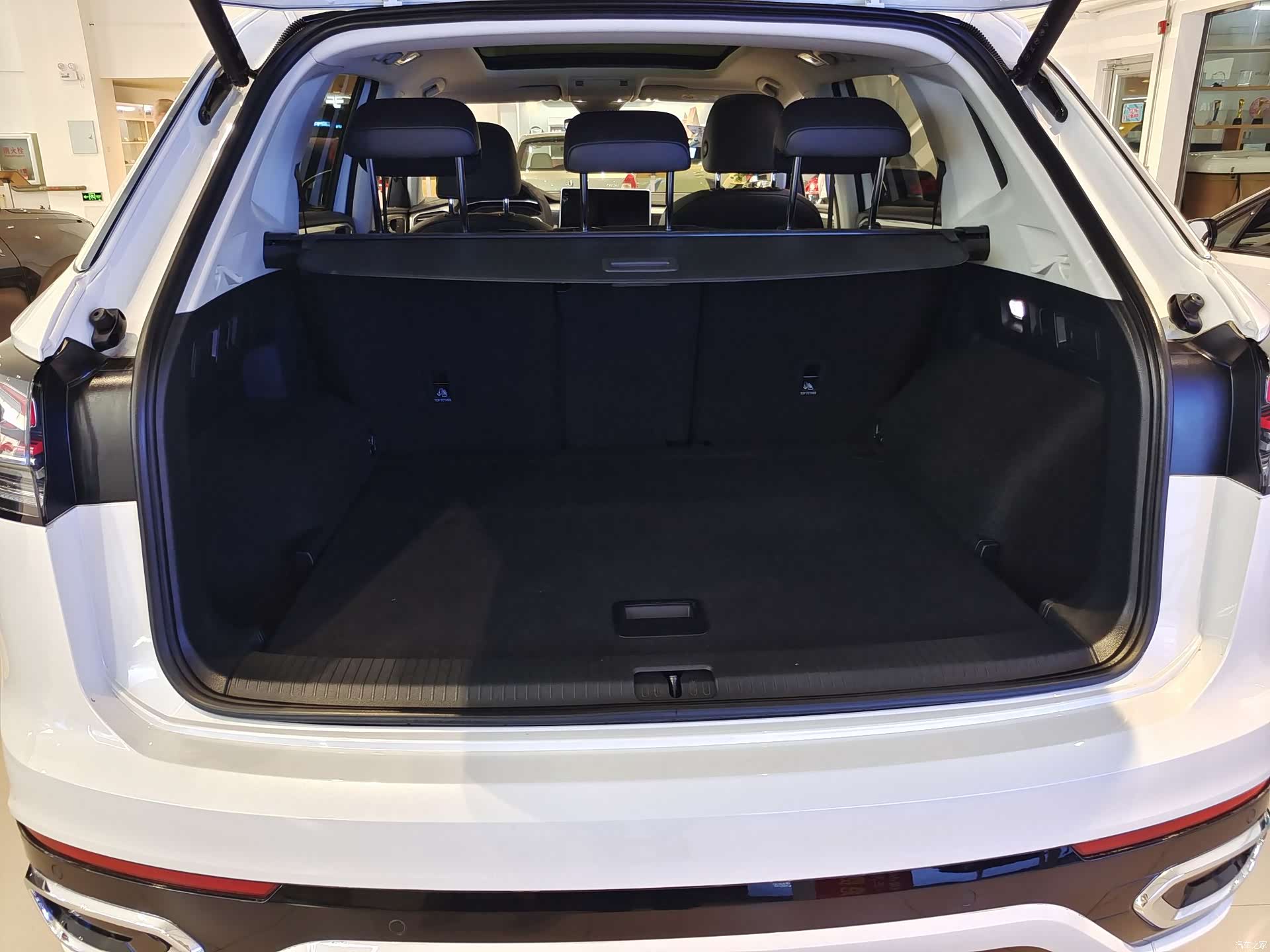 Volkswagen Tayron, 2023 10