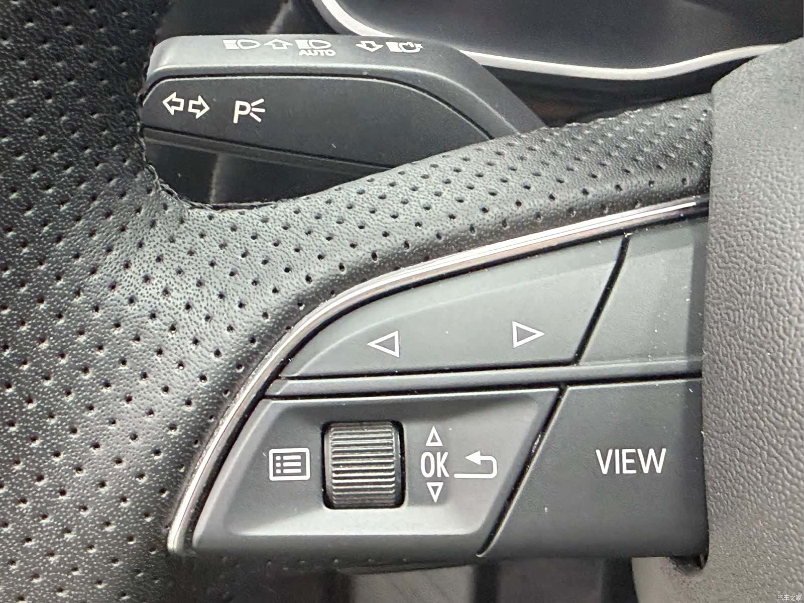 Audi Q3, 2022 12