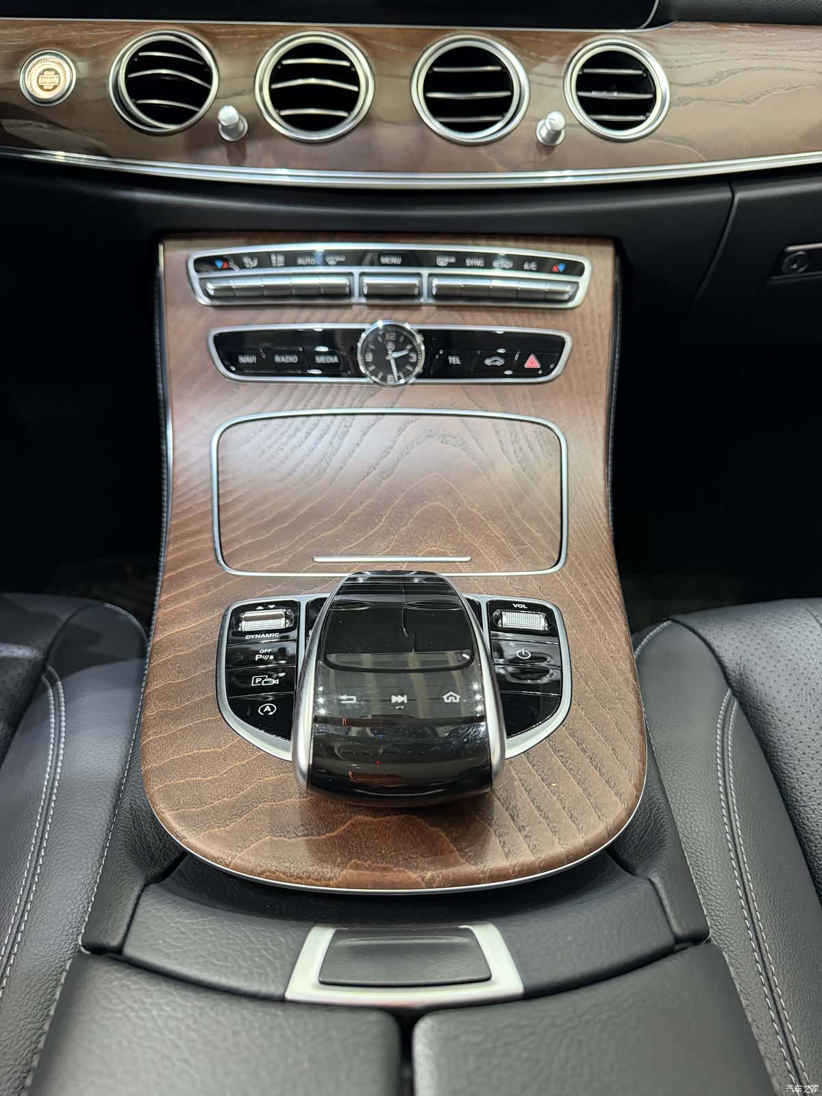 Mercedes-Benz E-Class, 2018 9