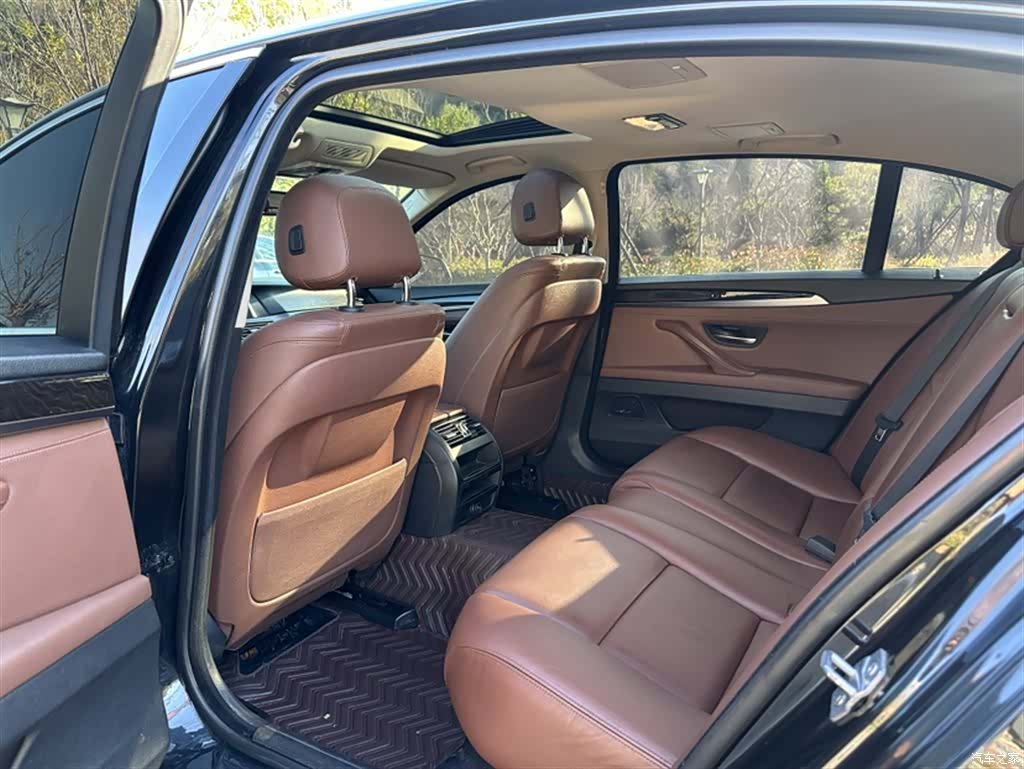 BMW 5 Series, 2016 23