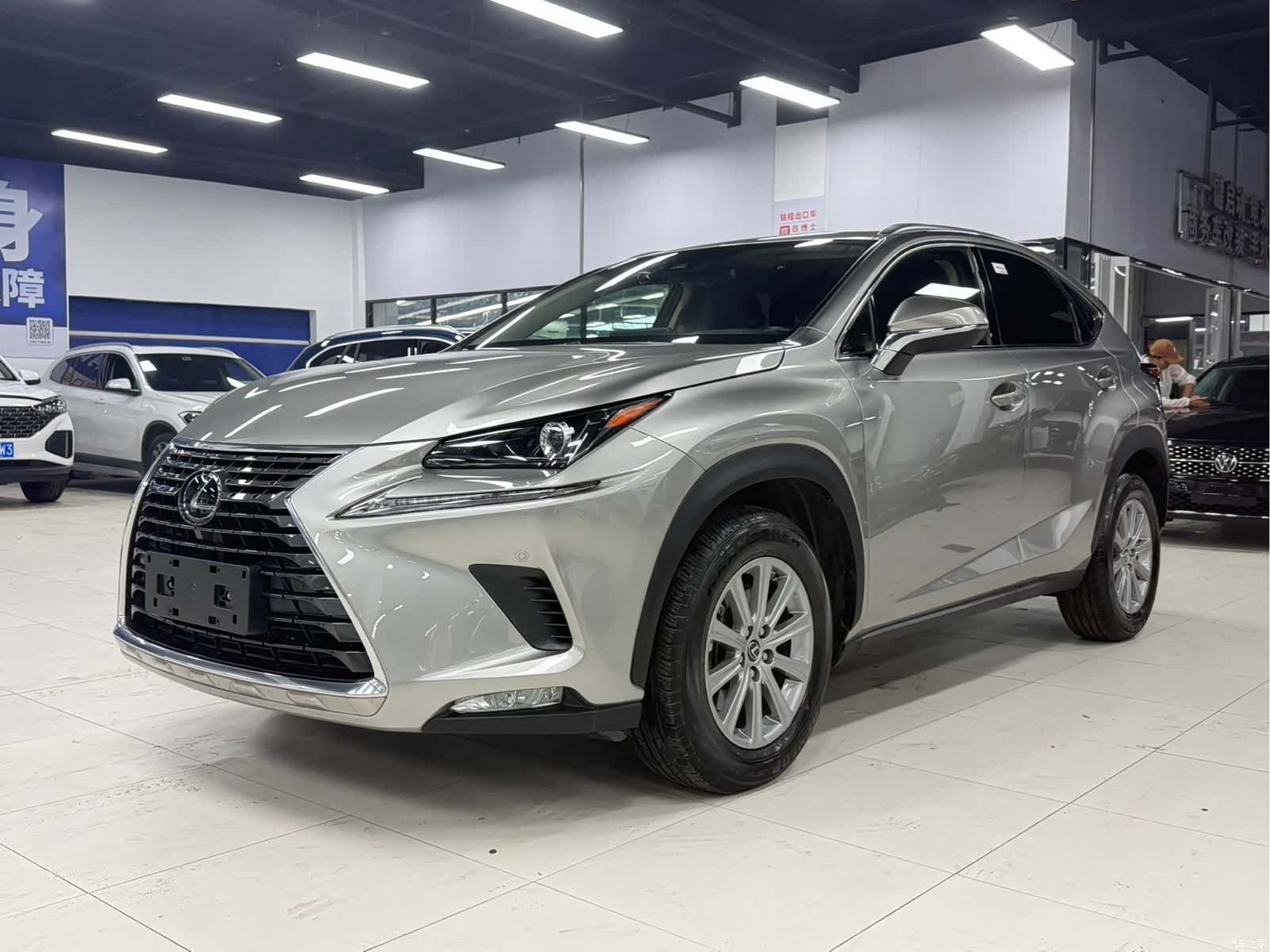 Lexus NX, 2021 1